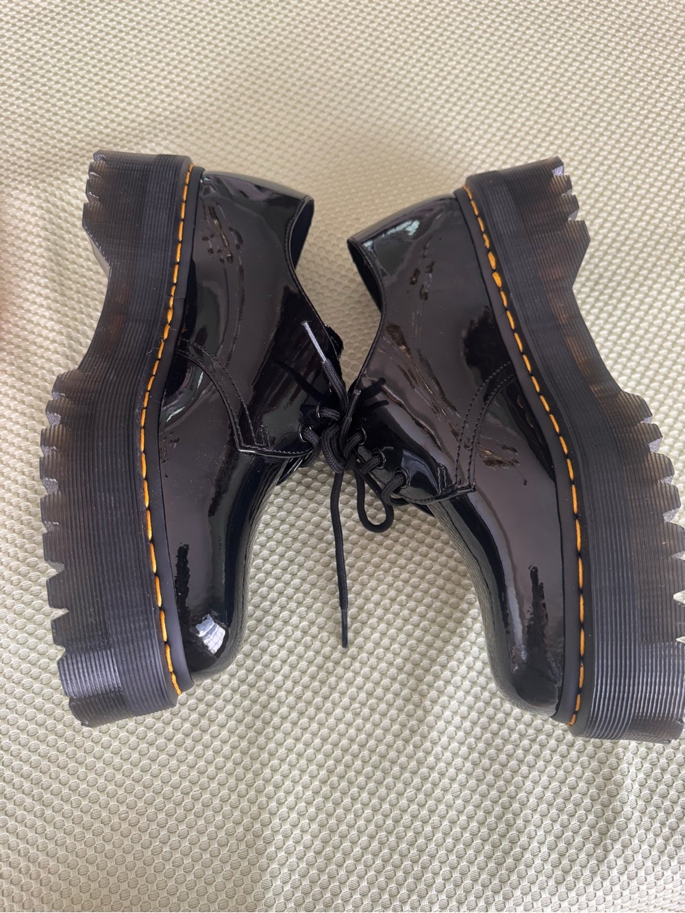 Dr. Martens Air Wair Size 10 Black Patent 3-Eye Lace-Up Platform Oxfords -NEW - Picture 5 of 11